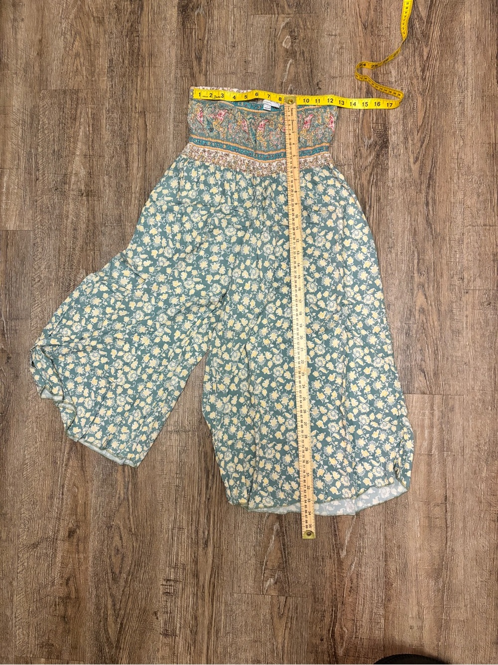 Boho Printed Wide Leg pants— Pale Blue Floral size L (0044) - Picture 4 of 4